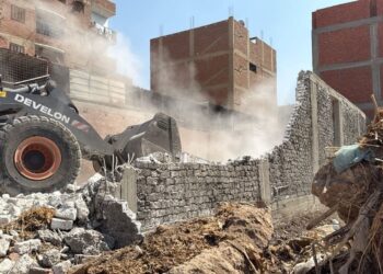 بعد كشف عدد من مخالفات البناء والتعديات على الأراضي الزراعية.. وزيرة التنمية المحلية توجه بإحالة عدد من المسؤولين بمركز ومدينة الخانكة بالقليوبية إلى النيابة للتحقيق