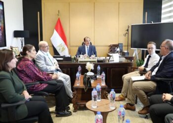 «الصحة» تعقد اجتماعًا مع وفد اللجنة الدولية للاعتماد في مكافحة مقاومة المضادات الحيوية