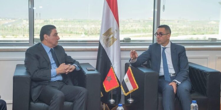 وزير الاستثمار يستقبل وزير التجارة الخارجية ب بالمغرب لبحث سبل تعزيز العلاقات الاقتصادية المشتركة بين البلدين