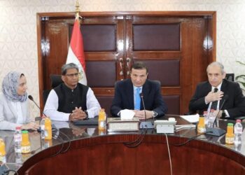 وزير الزراعة يبحث مع وفد هندي رفيع المستوى تعزيز التعاون الزراعي والفرص الاستثمارية المشتركة