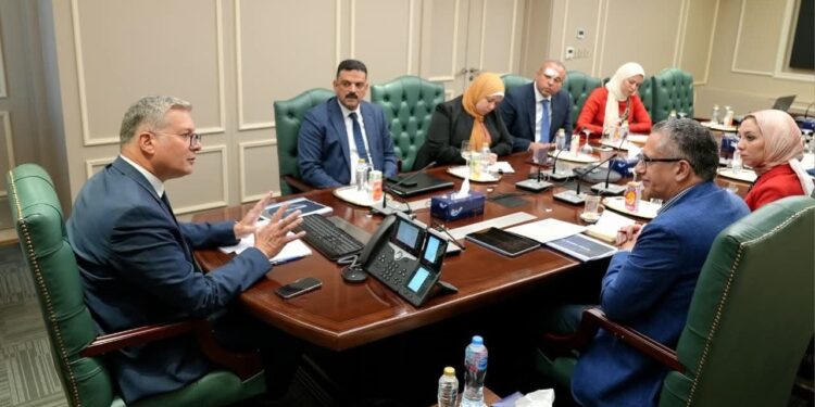 ضمن حصاد نتائج مؤتمر التعدين بأستراليا .. بحث ترتيبات زيارة وفد من شركات التعدين الأسترالية إلي مصر