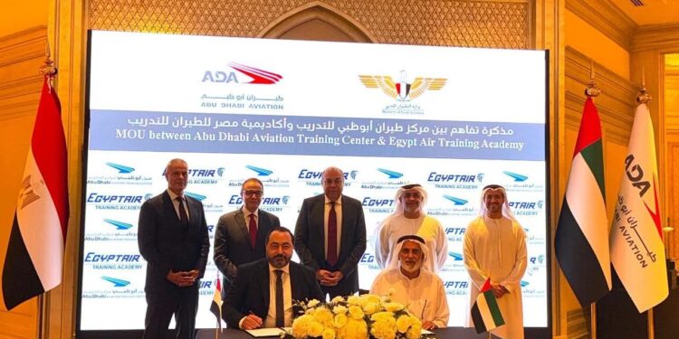 وزير الطيران المدني يشهد توقيع عدة مذكرات تفاهم بين مصر والإمارات لتعزيز التعاون الاستراتيجي في قطاع الطيران المدني