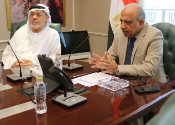 وزير الكهرباء يبحث مع شركة AMEA POWER الإماراتية زيادة التعاون في مجالات الطاقة المتجددة والتوسع في إقامة المحطات المستقلة لتخزين الطاقة