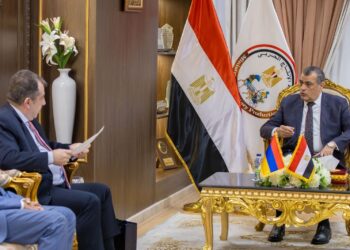 وزير الانتاج الحربي: إستراتيجية العمل بوزارة الإنتاج الحربى تعتمد على الانفتاح والتعاون مع كافة الشركات العالمية العاملة فى مجالات مماثلة