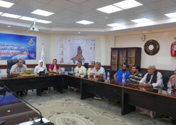 تنفيذاً لتوجيهات وزير الإسكان: رئيس جهاز مدينة سوهاج الجديدة يلتقي عدداً من أصحاب المصانع لمناقشة مطالبهم ومقترحاتهم