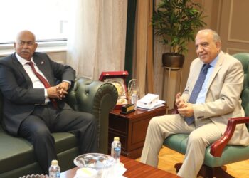 وزير الكهرباء يستقبل نظيره السوداني لبحث سبل دعم وتعزيز الشراكة والتعاون فى مجالات الكهرباء 