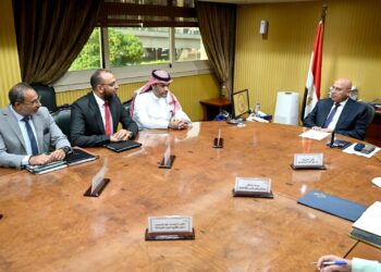 باستثمارات 2 مليار جنيه .. وزير الصناعة يبحث مع مجموعة كنان القابضة السعودية إقامة مجمع صناعي متكامل للصناعات النحاسية والمعدنية 