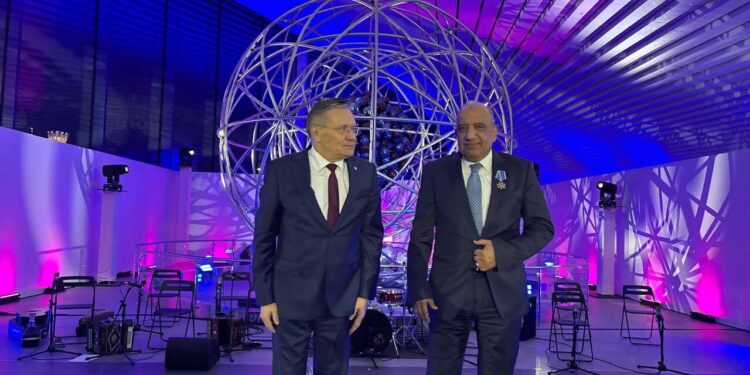 بحضور ومشاركة 105 دولة .. الأسبوع الذرى العالمي يختتم فعالياته بالعاصمة الروسية موسكو بتكريم وزير الكهرباء المصري