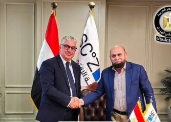 بقيمة 35.2 مليون دولار .. المنطقة الاقتصادية لقناة السويس تستقبل باكورة الصناعات الباكستانية بتوقيع عقد مشروع شركة «إنترلووب جروب» لصناعة الملابس الجاهزة