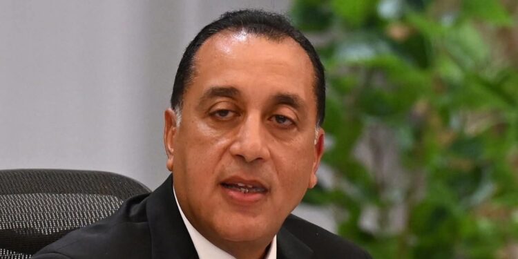 «الوزراء» الخميس بعد القادم إجازة رسمية بمناسبة عيد القوات المسلحة بدلاً من 6 أكتوبر