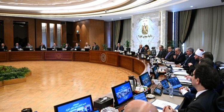 المشاط: استمرار ارتفاع معدل نمو الناتج المحلي الإجمالي ليسجل 5% في الربع الرابع من عام 2024/2025 مسجلًا أعلى معدل نمو ربع سنوي منذ 3 سنوات