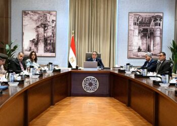 رئيس الوزراء يترأس اجتماع اللجنة الرئيسية لتقنين أوضاع الكنائس والمباني الخدمية التابعة لها