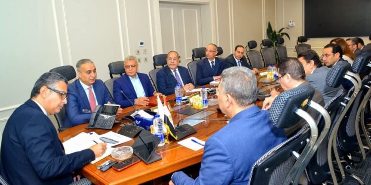 وزير التموين: تكثيف الرقابة على الأسواق والتصدي الحاسم لحالات الغش التجاري بالتعاون مع الجهات والأجهزة الرقابية