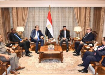 استعدادًا لاستضافة مصر دورة الألعاب الإفريقية 2027 .. وزير الرياضة يُنهي الخلاف بين «الأنوكا» و«الأوكسا» ويؤكد وحدة الصف الرياضى الأفريقي