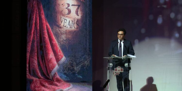 وزير الثقافة يشهد احتفالية الأوبرا بعيدها السابع والثلاثين