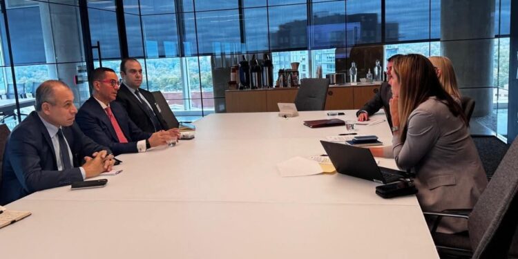 وزير الاستثمار يعقد اجتماعًا مع كبار التنفيذيين في مجموعة ماريوت الدولية بواشنطن