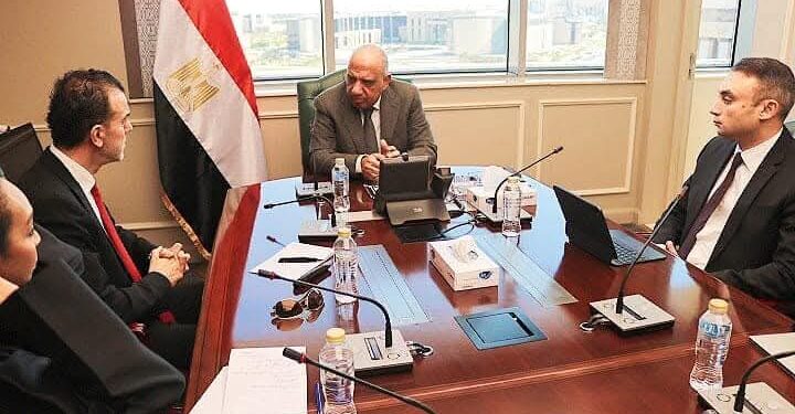 وزير الكهرباء يبحث مع شركة K&K الإماراتية الخطوات التنفيذية لمشروع الربط الكهربائي مع إيطاليا وإقامة مشروعات طاقة متجددة