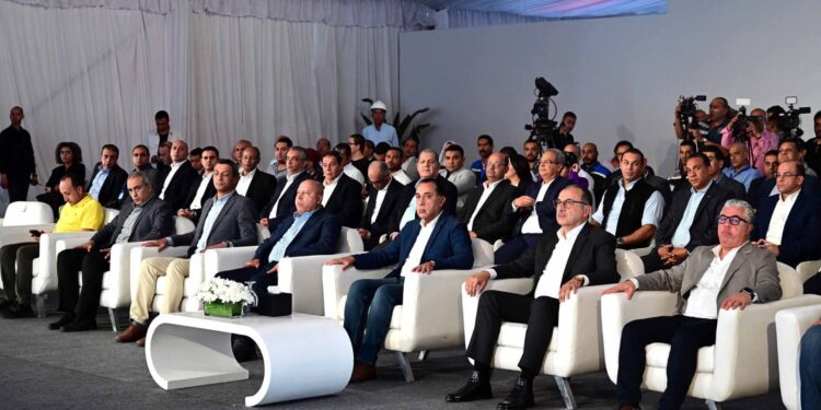 بعد توقف لأكثر من عامين: رئيس الوزراء يشهد إعادة تشغيل مصنع الشركة المصرية لبلوكات الأنود الكربونية بالسخنة «إيجيبت أنود» بعد إتمام مشروع للتأهيل الشامل