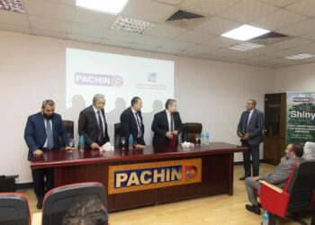 الهيئة المصرية العامة للمواصفات والجودة تسلم أول علامة خضراء للدهانات لشركة العبور للبويات والصناعات الكيماوية «باكين»