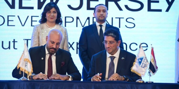 «نيوجيرسي للتطوير العقاري» توقع بروتوكول تعاون مع مؤسسة «راعي مصر» بحضور الوزيرة السابقة نبيلة مكرم