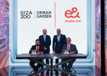 إي آند بيزنس توقع مذكرة تفاهم لتحويل حديقتي الحيوان والاورمان إلى نموذج عالمي للحدائق الذكية