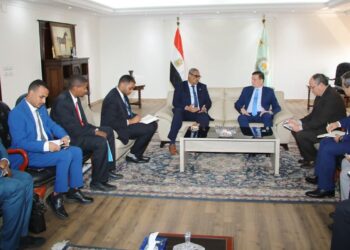 وزير الزراعة يبحث مع نظيره السوداني تعزيز التعاون المشترك