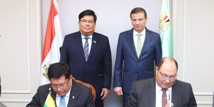 وزير الزراعة يشهد توقيع مذكرة تفاهم لتبادل الخبرات والتكنولوجيا الحديثة مع دولة ميانمار