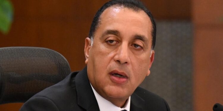 رئيس الوزراء يُصدر قراراً بتشكيل اللجنة الرئيسية لتطوير الإعلام المصري