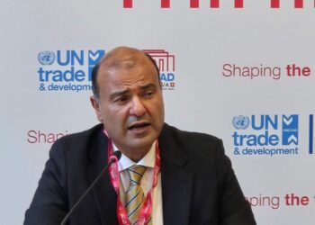 خلال مؤتمر «الاونكتاد» السادس عشر في جنيف-سويسرا .. «الغرف العربية»: 30% من تجارة الحاويات تمر عبر قناة السويس وهرمز وباب المندب