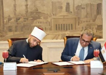 وزير الأوقاف ورئيس شركة العاصمة الإدارية يوقعان بروتوكول تعاون لإدارة وتشغيل مسجد مصر والمركز الثقافي الإسلامي بالعاصمة الجديدة