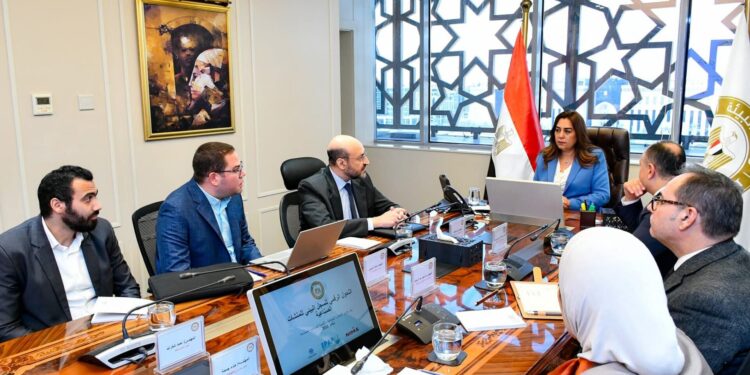 «البيئة» تتابع مستجدات منظومة التحول الرقمي للسجل البيئي للمنشآت الصناعية