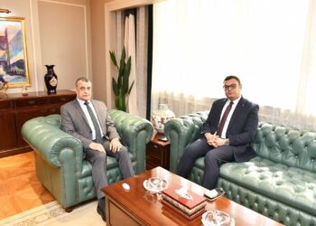 وزيرا «الإنتاج الحربي» و«الإسكان» يناقشان مستجدات مشروعات المبادرة الرئاسية «حياة كريمة»