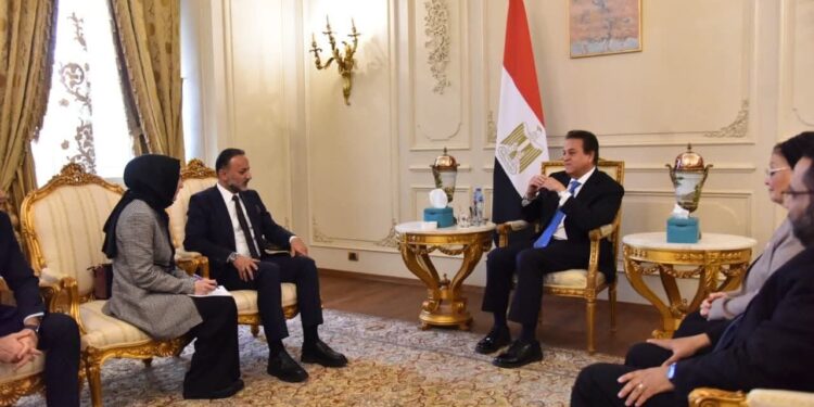 وزير الصحة يلتقي مدير عام الصحة بتركيا لبحث تعزيز التعاون الثنائي