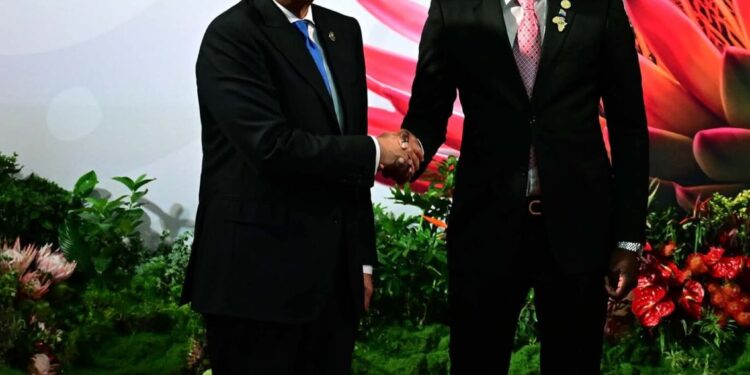 نيابة عن فخامة السيد رئيس الجمهورية: رئيس الوزراء يشارك في فعاليات الجلسة الافتتاحية لقمة مجموعة العشرين (G20) لعام 2025 بجوهانسبرج