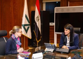 وزيرة التخطيط تستقبل الرئيس التنفيذي لشركة بروباركو الاستثمارية الفرنسية لمناقشة تعزيز الشراكة لتمكين القطاع الخاص