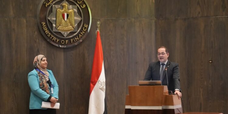 كجوك: وزارة المالية صنعت جيلاً من الكفاءات.. يؤمن بأهمية بناء وتطوير القدرات البشرية