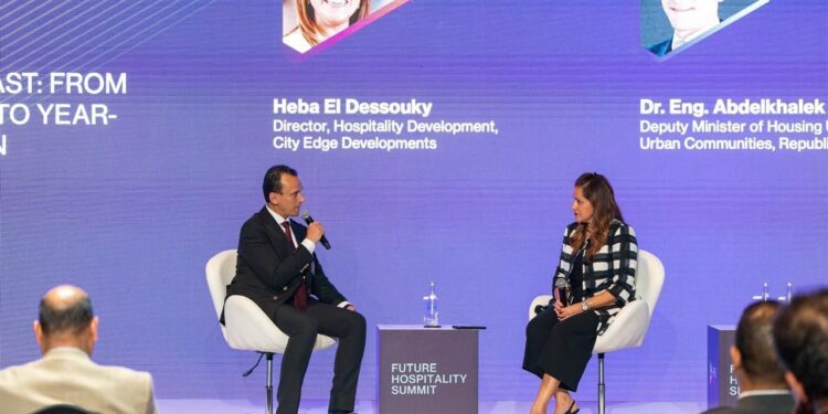 وفد وزارة الإسكان وسيتي ايدج يشارك مع قمة الضيافة العالمية FHS 2025 بدبي