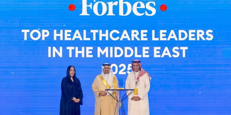 وزير الصحة السعودي يكرم قادة الرعاية الصحية بالشرق الأوسط ضمن فعاليات ملتقى فوربس للابتكار في الرعاية الصحية بالرياض