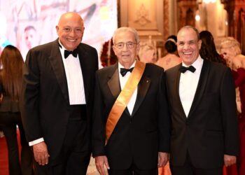 للمرة الاولى خارج اوروبا .. الوزراء والسفراء ونجوم الفن والاعلام يشاركون الامراء بمراسم «الجراند بول» الملكي بقصر عابدين