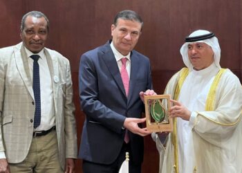 وزير الزراعة يبحث تعزيز الاستثمارات العربية في المجال الزراعي مع رئيس الهيئة العربية للاستثمار ومدير المنظمة العربية للتنمية الزراعية