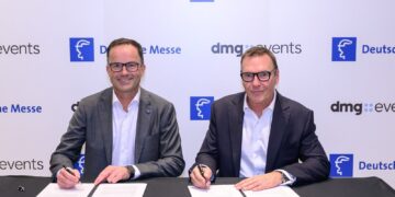 تعاون استراتيجي بين دي إم جي إيفنتس ودويتشه ميسه لإطلاق منصة عالمية رائدة في مجال الطاقة