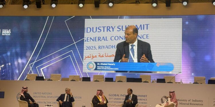 «الغرف العربية»: 2.5 تريليون دولار حجم الاقتصاد الإبداعي عالميًا وفرصة لتصدير التراث العربي رقمياً