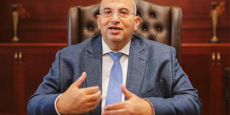 «خبراء الضرائب» تطالب برفع حد الإعفاء الشخصي بنسبة 25% على الأقل