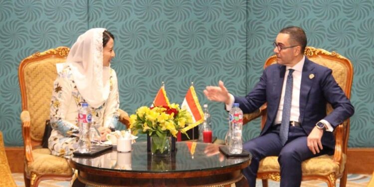 وزير الاستثمار يلتقي نائبة وزير التجارة الإندونيسي لبحث سبل تعزيز العلاقات التجارية والاستثمارية بين البلدين