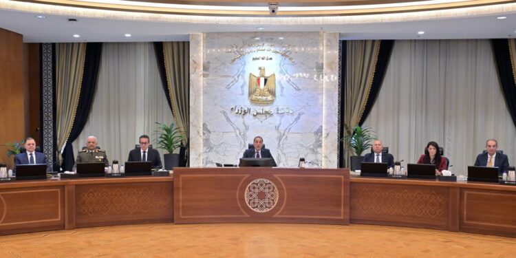 خلال اجتماع الحكومة برئاسته اليوم: رئيس الوزراء المعرض الدولي الرابع للصناعات الدفاعية «إيديكس 2025» أصبح يشغل مكانة عالمية في منظومة الصناعات العسكرية والأمنية