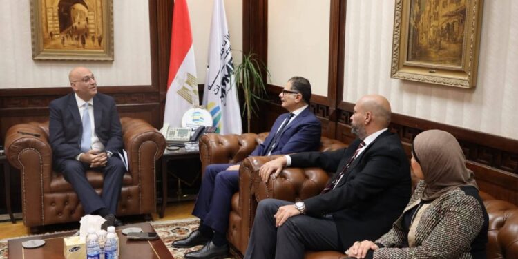 750 مليون جنيه حجم تمويلات جهاز تنمية المشروعات بنظام التأجير التمويلي والتخصيم للمشروعات المتوسطة والصغيرة