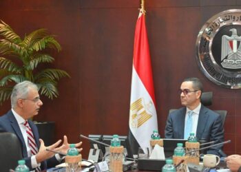 وزير الاستثمار  يلتقي المؤسس والرئيس التنفيذي لشركة «باور إيديسون» الأمريكية لبحث سبل التعاون في مجال حلول الطاقة المستدامة