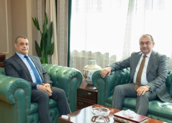 وزيرا «الإنتاج الحربي» و«قطاع الأعمال العام» يبحثان تعزيز التعاون المشترك لتعظيم الاستفادة من القدرات الصناعية الوطنية