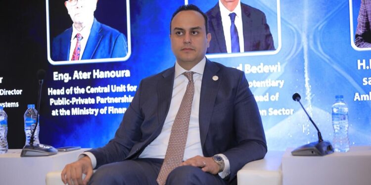 رئيس هيئة الرعاية الصحية: مصر تحقق اكتفاءً محليًا بنسبة 91% من الأدوية والمستلزمات الطبية