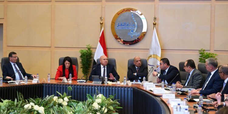 وزير الصناعة يترأس الاجتماع ال 35 للمجموعة الوزارية للتنمية الصناعية